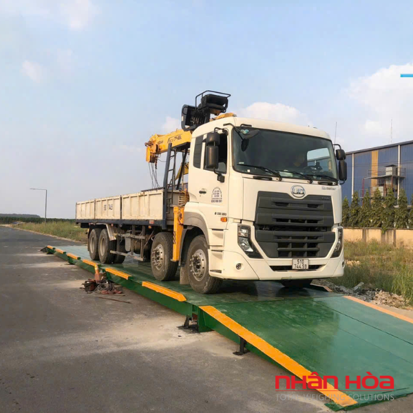 Cân điện tử 100 tấn