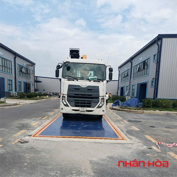 Cân điện tử 120 tấn 
