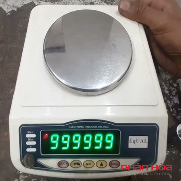 Cân điện tử 600g