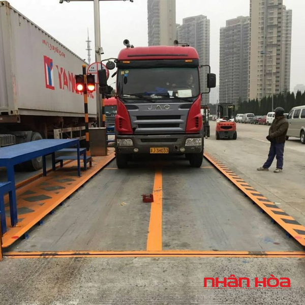 Cân điện tử 50 tấn