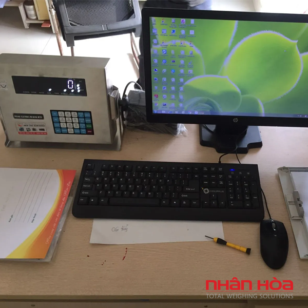Cân điện tử 150 tấn