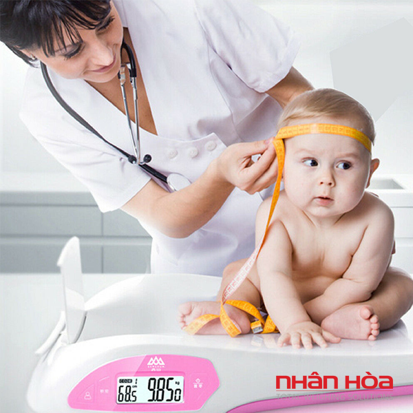 Cân điện tử cho trẻ sơ sinh