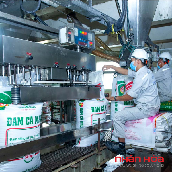  Cân điện tử kết nối với PLC