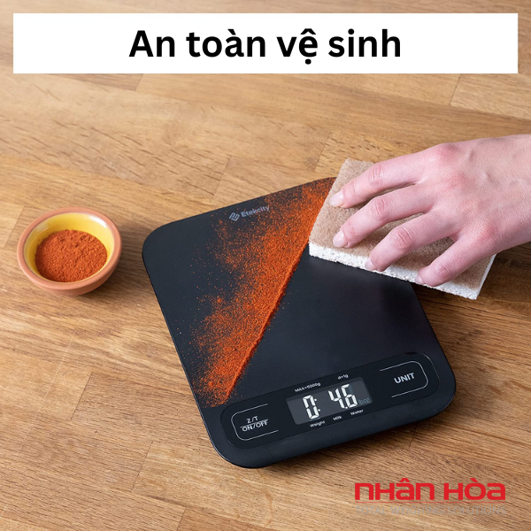 Cân điện tử làm bánh