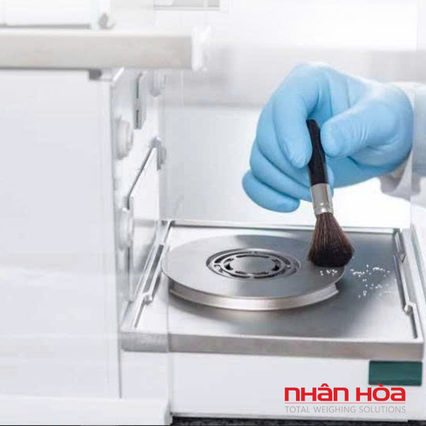 Cân điện tử phòng thí nghiệm