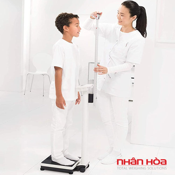 Cân điện tử y tế