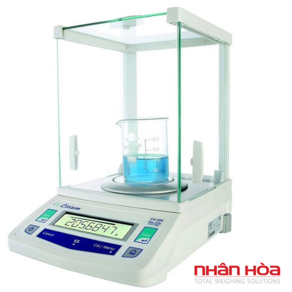 Độ chính xác cân phân tích được đánh giá theo tiêu chuẩn nào?