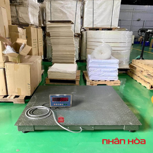 Cân sàn điện tử 5 tấn phù hợp cho doanh nghiệp nào